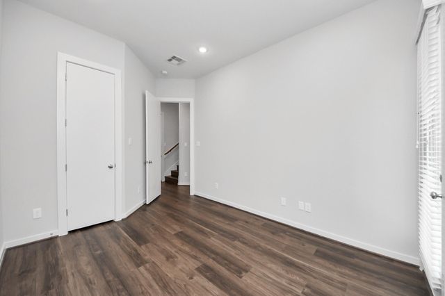 608 Thornton Road A, Houston, TX 77018