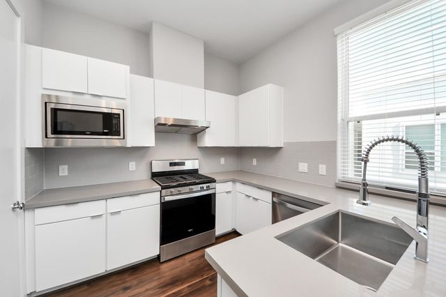 608 Thornton Road A, Houston, TX 77018