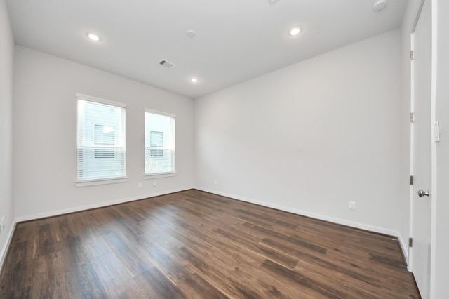 608 Thornton Road A, Houston, TX 77018