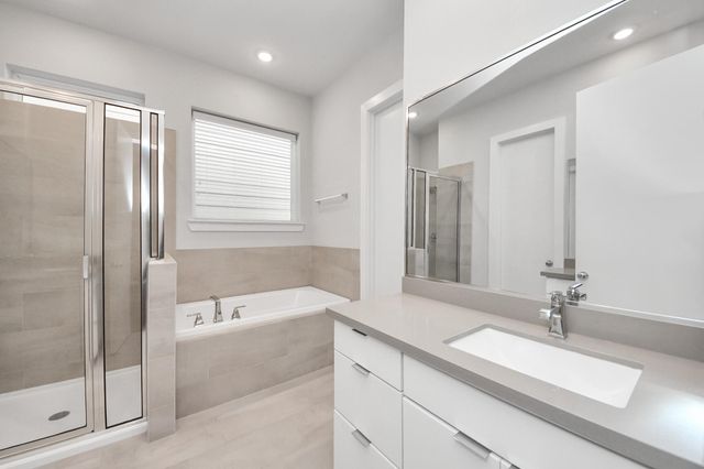 608 Thornton Road A, Houston, TX 77018