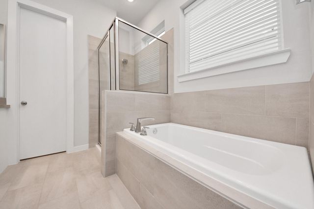 608 Thornton Road A, Houston, TX 77018