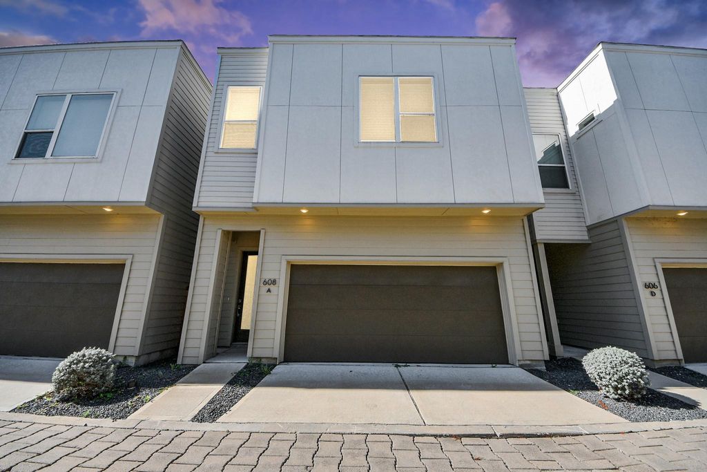 608 Thornton Road A, Houston, TX 77018