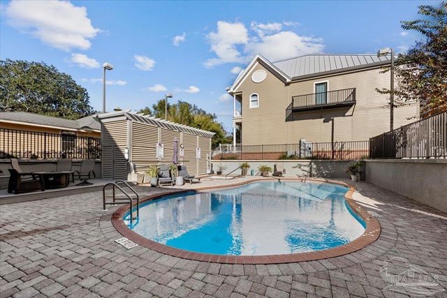 214 La Rua St, Pensacola, FL 32501