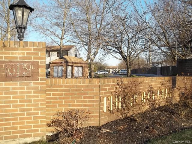 615 Broadway 83, Amityville, NY 11701