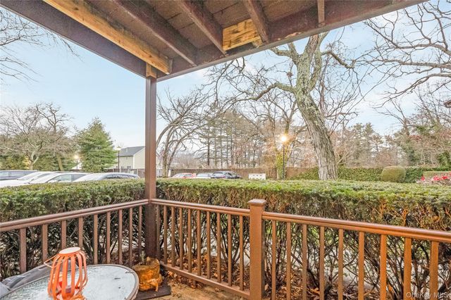 615 Broadway 83, Amityville, NY 11701