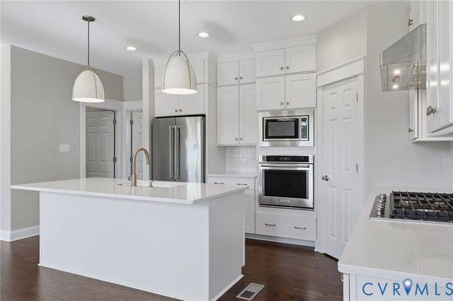 15308 Cedarville Dr, Midlothian, VA 23112