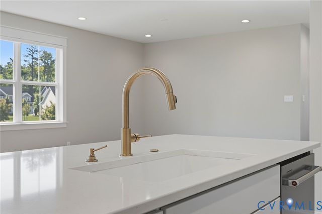 15308 Cedarville Dr, Midlothian, VA 23112