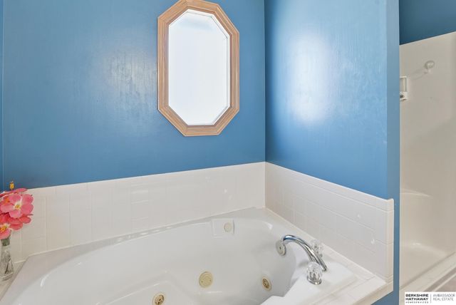 5138 N 135th Avenue, Omaha, NE 68164