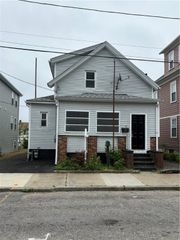 37 Hampton Street, Providence, RI 02904
