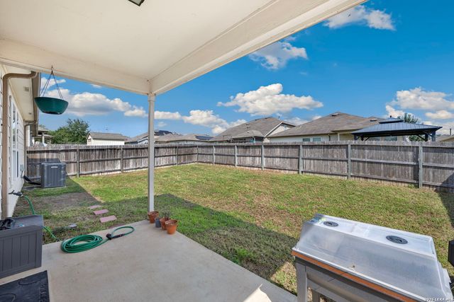8722 BUGGY LN, Converse, TX 78109