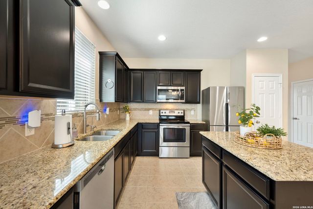 8722 BUGGY LN, Converse, TX 78109