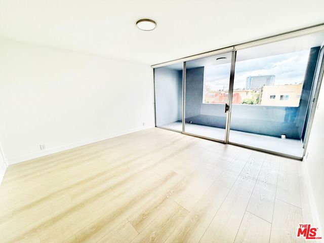 468 S Roxbury Drive 404, Beverly Hills, CA 90212