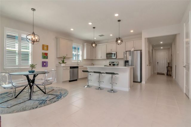 6462 BRADFORD WOODS DRIVE, Zephyrhills, FL 33542