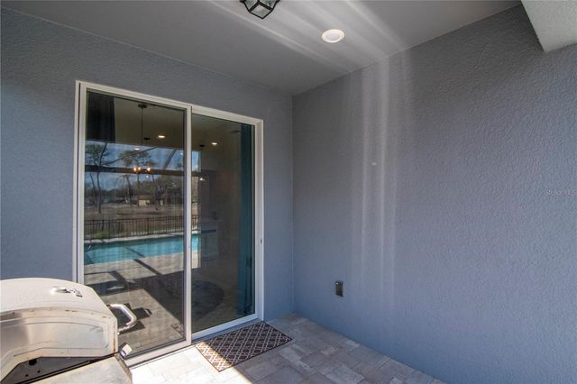 6462 BRADFORD WOODS DRIVE, Zephyrhills, FL 33542