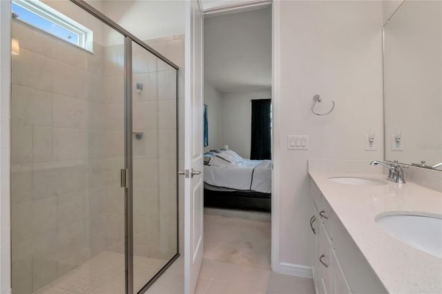 6462 BRADFORD WOODS DRIVE, Zephyrhills, FL 33542