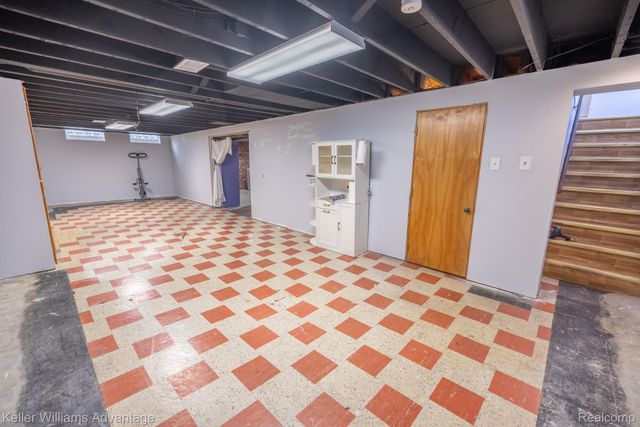 29240 Brody Avenue, Westland, MI 48185