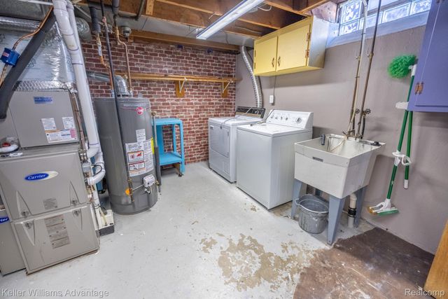 29240 Brody Avenue, Westland, MI 48185