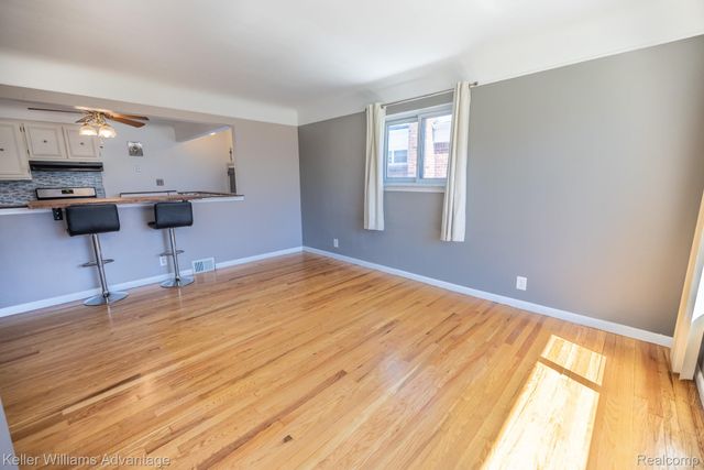 29240 Brody Avenue, Westland, MI 48185