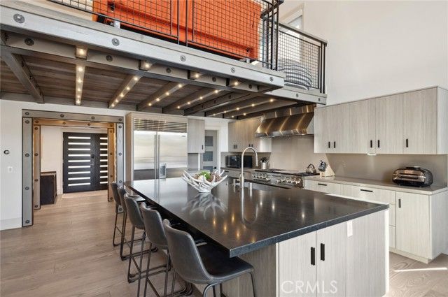 496 North State Highway 173, Lake Arrowhead, CA 92352