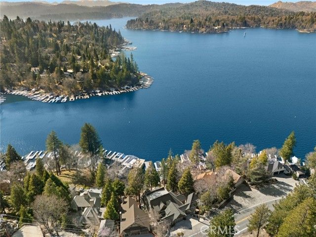 496 North State Highway 173, Lake Arrowhead, CA 92352