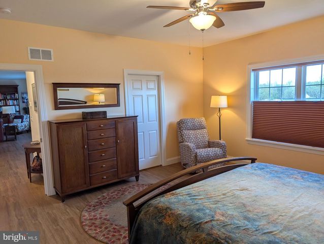 606 LILLIANA DR, Lebanon, PA 17046