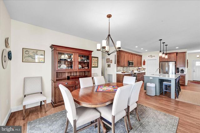 606 LILLIANA DR, Lebanon, PA 17046