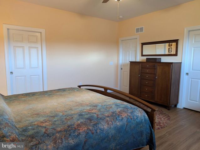 606 LILLIANA DR, Lebanon, PA 17046