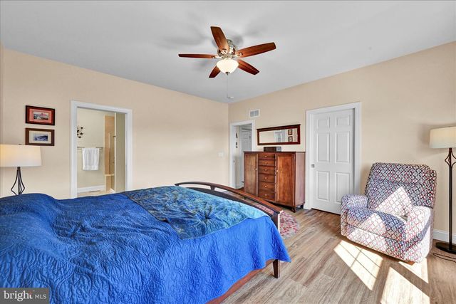 606 LILLIANA DR, Lebanon, PA 17046