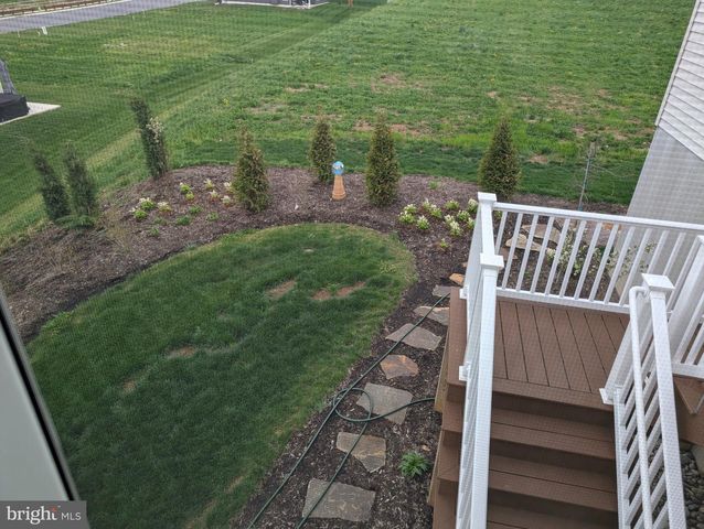 606 LILLIANA DR, Lebanon, PA 17046