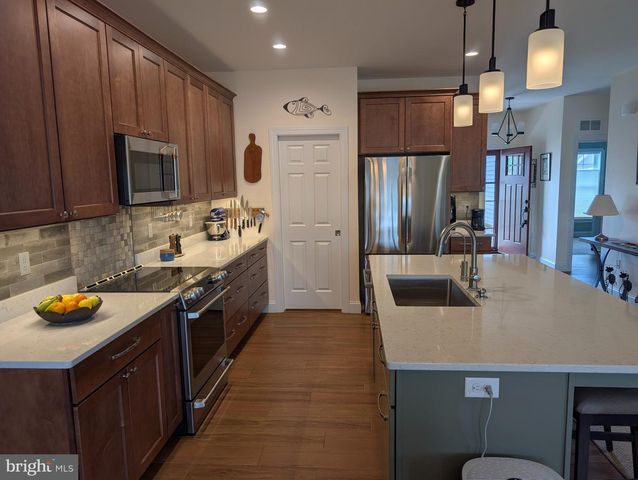 606 LILLIANA DR, Lebanon, PA 17046