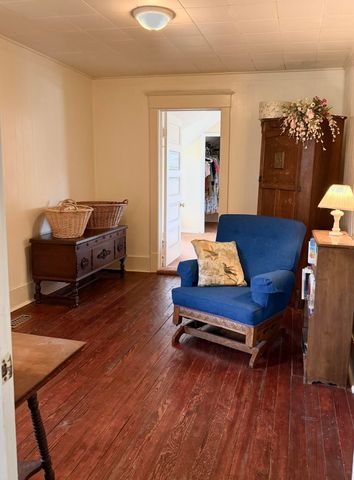 537 W Main Street, Fennville, MI 49408