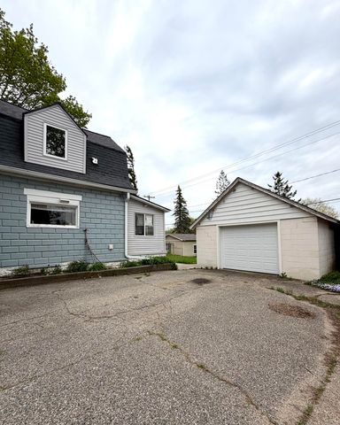 537 W Main Street, Fennville, MI 49408