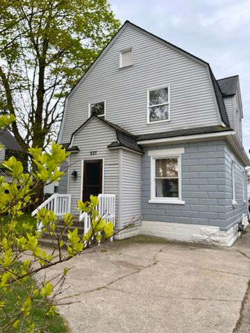 537 W Main Street, Fennville, MI 49408