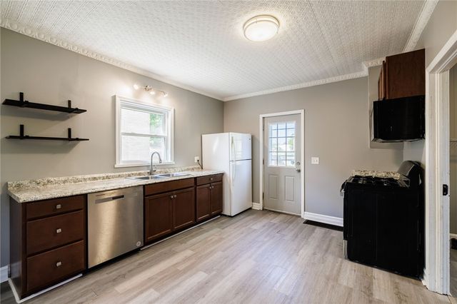 117 North Lincoln Road, East Rochester, NY 14445
