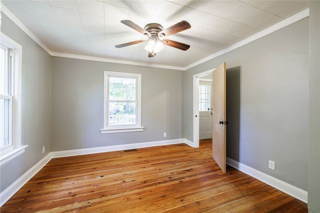 117 North Lincoln Road, East Rochester, NY 14445