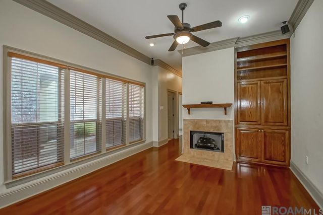 8602 Foxfield Dr, Baton Rouge, LA 70809