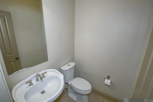 8602 Foxfield Dr, Baton Rouge, LA 70809