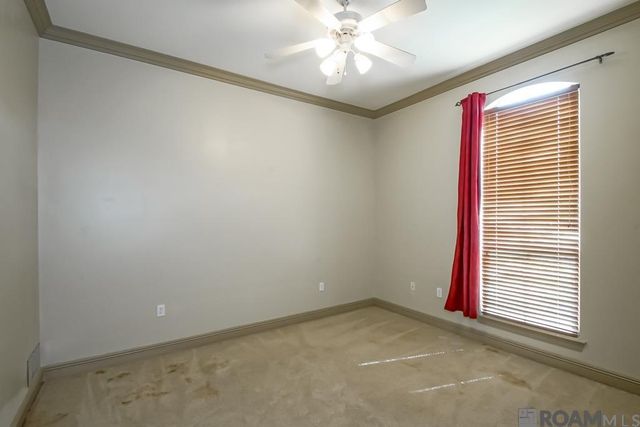 8602 Foxfield Dr, Baton Rouge, LA 70809