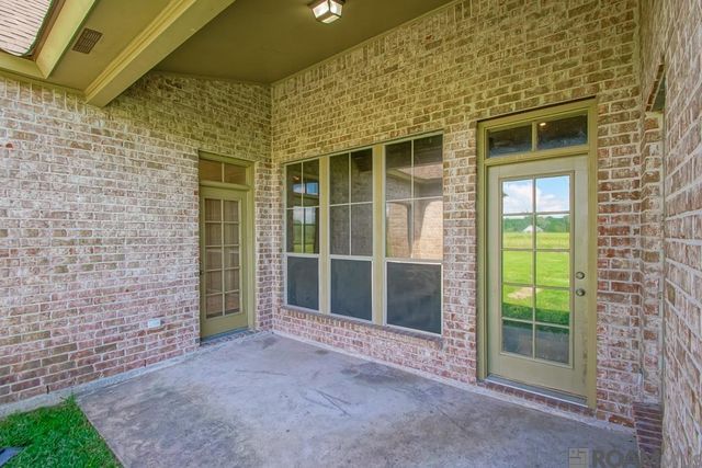 8602 Foxfield Dr, Baton Rouge, LA 70809