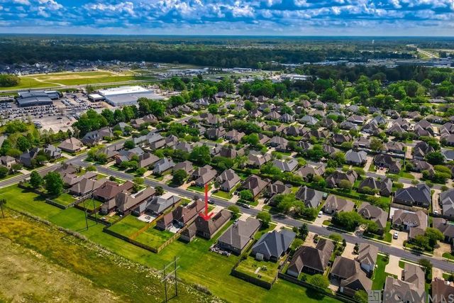 8602 Foxfield Dr, Baton Rouge, LA 70809