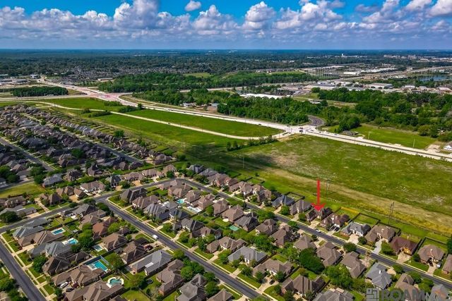 8602 Foxfield Dr, Baton Rouge, LA 70809