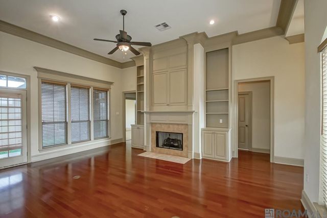 8602 Foxfield Dr, Baton Rouge, LA 70809