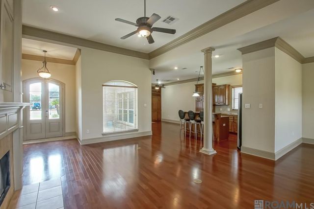 8602 Foxfield Dr, Baton Rouge, LA 70809