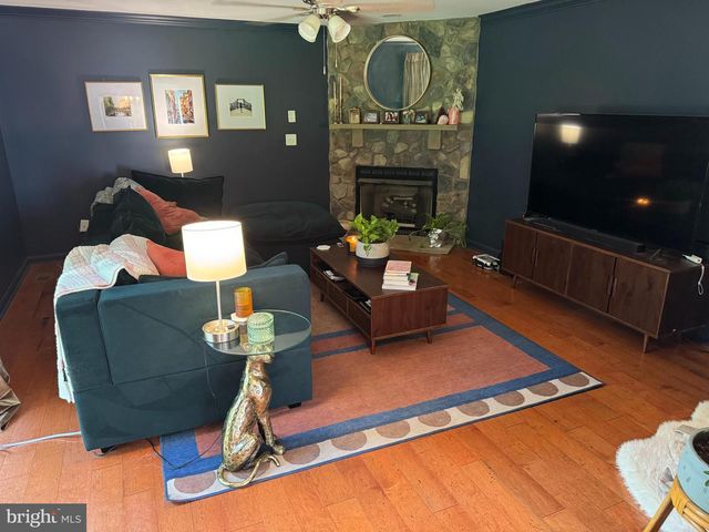 1025 FICKLEN RD, Fredericksburg, VA 22405