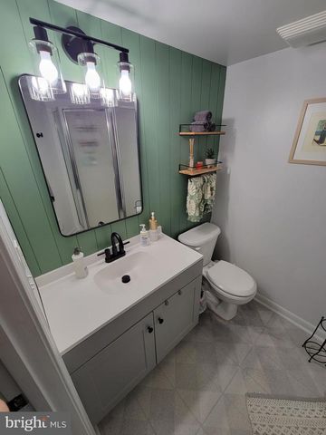 1025 FICKLEN RD, Fredericksburg, VA 22405