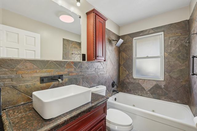 761 Bartelmy Lane N, Maplewood, MN 55119