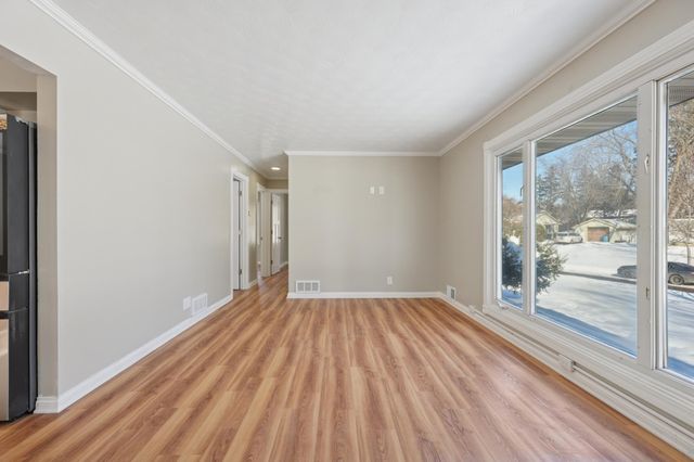 761 Bartelmy Lane N, Maplewood, MN 55119