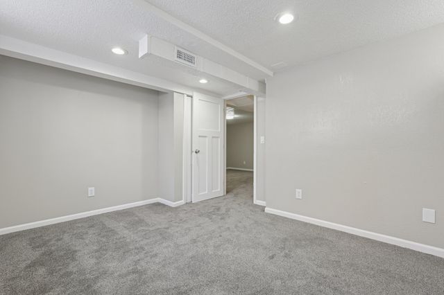 761 Bartelmy Lane N, Maplewood, MN 55119