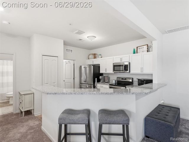 21936 Andover Drive, Macomb, MI 48042