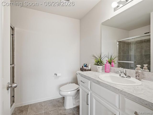 21936 Andover Drive, Macomb, MI 48042
